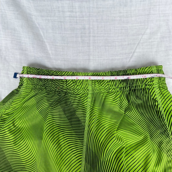 Nike Dri Fit Large Green Athletic Boys Youth Basketball Shorts. Large - Picture 3 of 6
